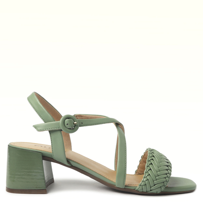 eu quero ver as sandálias